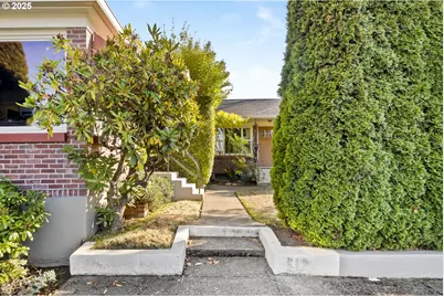 1428 N Bryant St #2, Portland, OR 97217 - Photo 36