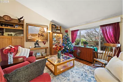 1811 NE 149th Ave, Portland, OR 97230 - Photo 4