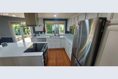 1811 NE 149th Ave, Portland, OR 97230 - Photo 6