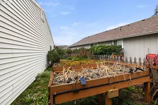 1811 NE 149th Ave, Portland, OR 97230 - Photo 22