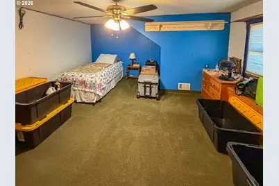 212 Park St, Riddle, OR 97469 - Photo 18