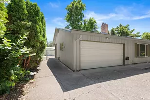 938 NE Delsey Rd, Hillsboro, OR 97124 - Photo 2