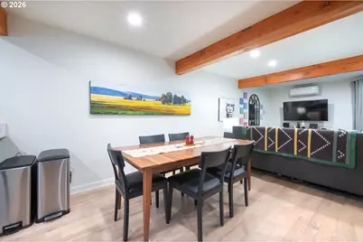 303 Country Club Rd, Eugene, OR 97401 - Photo 6