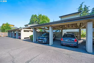 303 Country Club Rd, Eugene, OR 97401 - Photo 2