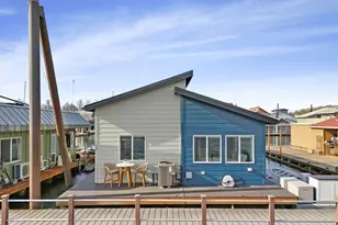 18989 NE Marine Dr, Portland, OR 97230 - Photo 6