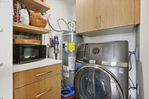 18989 NE Marine Dr, Portland, OR 97230 - Photo 30