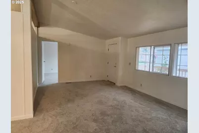 1500 Gabriela Ct, Salem, OR 97301 - Photo 6