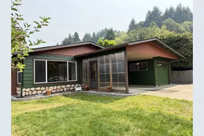 900 Rowe St, Reedsport, OR 97467 - Photo 1