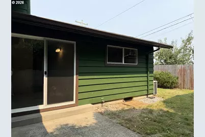 900 Rowe St, Reedsport, OR 97467 - Photo 34