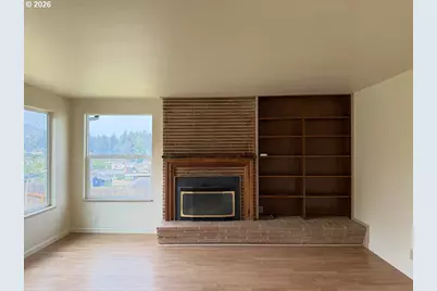 900 Rowe St, Reedsport, OR 97467 - Photo 8
