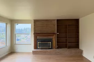 900 Rowe St, Reedsport, OR 97467 - Photo 8