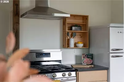 7405 N Burrage Ave, Portland, OR 97217 - Photo 12