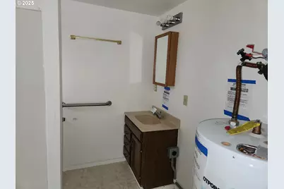 81029 Lost Creek Rd, Dexter, OR 97431 - Photo 32