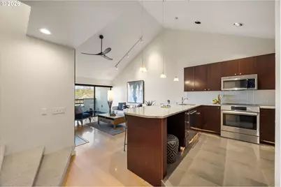 5150 S Landing Dr #311-B2, Portland, OR 97239 - Photo 6