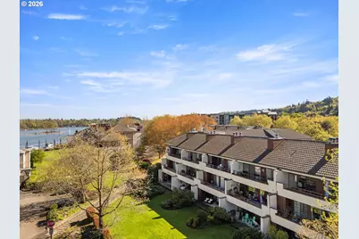 5150 S Landing Dr #311-B2, Portland, OR 97239 - Photo 1