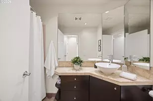 5150 S Landing Dr, Portland, OR 97239 - Photo 18