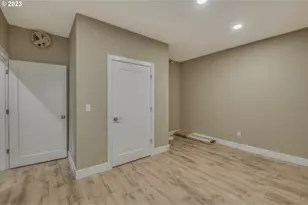 8126 SE 145 Ct, Portland, OR 97236 - Photo 26