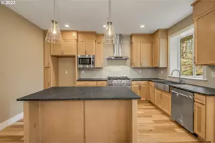 8126 SE 145 Ct, Portland, OR 97236 - Photo 12