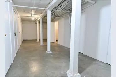 1621 SE Washington St, Portland, OR 97214 - Photo 32