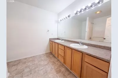 546 NE Knott St, Portland, OR 97212 - Photo 24