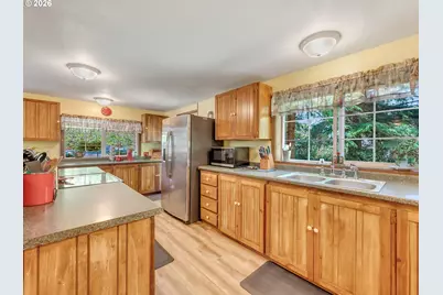 1340 SE Jetty Ave, Warrenton, OR 97146 - Photo 2