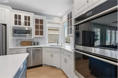 5349 Southwood Dr, Lake Oswego, OR 97035 - Photo 18