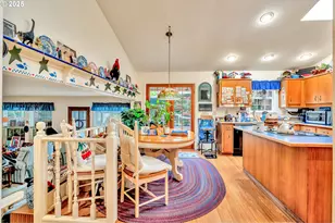 765 Clara Ct, Lake Oswego, OR 97034 - Photo 14