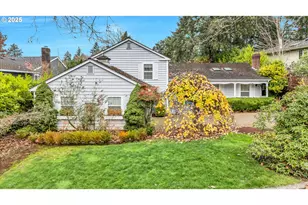 765 Clara Ct, Lake Oswego, OR 97034 - Photo 2