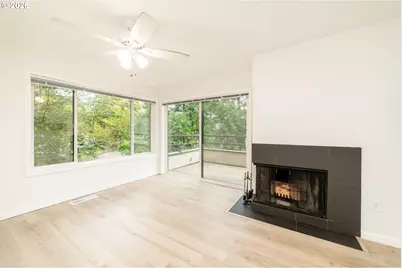 5150 S Landing Dr #312B2, Portland, OR 97239 - Photo 8
