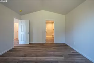 30302 Driftwood Dr, Gold Beach, OR 97444 - Photo 16