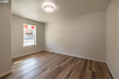 30302 Driftwood Dr, Gold Beach, OR 97444 - Photo 20