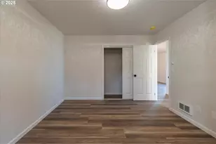 30302 Driftwood Dr, Gold Beach, OR 97444 - Photo 20