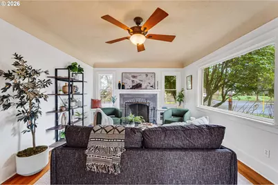 1706 SE Knapp St, Portland, OR 97202 - Photo 4