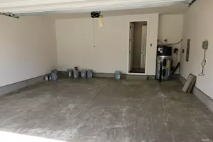 662 Magnolia Ave, Woodburn, OR 97071 - Photo 8