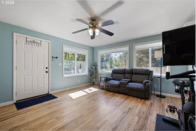 88251 Lake Side Dr, Veneta, OR 97487 - Photo 6