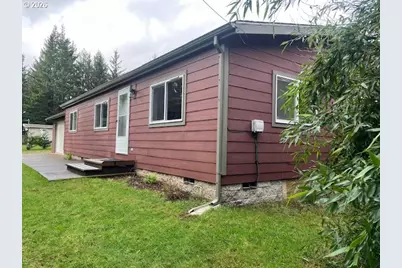 5147 Hilltop Dr, Florence, OR 97439 - Photo 8