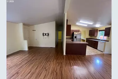 5147 Hilltop Dr, Florence, OR 97439 - Photo 10