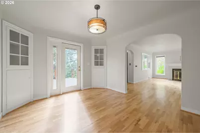 2362 Charnelton St, Eugene, OR 97405 - Photo 8