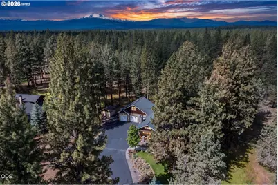69987 W Meadow Pkwy, Sisters, OR 97759 - Photo 4