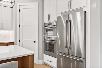 3652 NW Lana Pl, Portland, OR 97229 - Photo 10