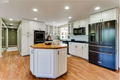 3185 Kevington Ave, Eugene, OR 97405 - Photo 8