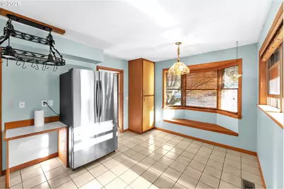 600 E Mountainview Dr, Newberg, OR 97132 - Photo 8
