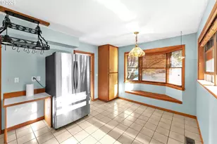 600 E Mountainview Dr, Newberg, OR 97132 - Photo 8