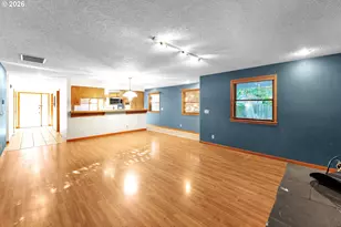 600 E Mountainview Dr, Newberg, OR 97132 - Photo 12