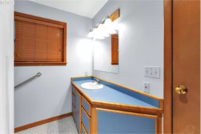 600 E Mountainview Dr, Newberg, OR 97132 - Photo 26