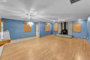 600 E Mountainview Dr, Newberg, OR 97132 - Photo 10