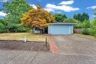 600 E Mountainview Dr, Newberg, OR 97132 - Photo 2