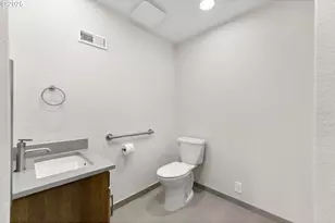 790 Tranquil Ln, Roseburg, OR 97471 - Photo 24