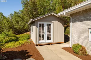 790 Tranquil Ln, Roseburg, OR 97471 - Photo 40