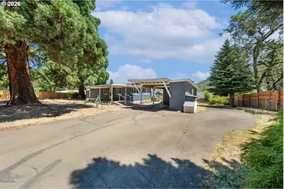 600 SE Edgewood St, Winston, OR 97496 - Photo 6